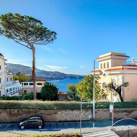 Отель Porto Salvo Сант'Анджелло Экстерьер фото